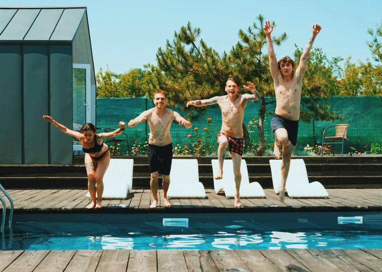 Долина Хюгге Hotel Chornomors'ke  ภายนอก รูปภาพ